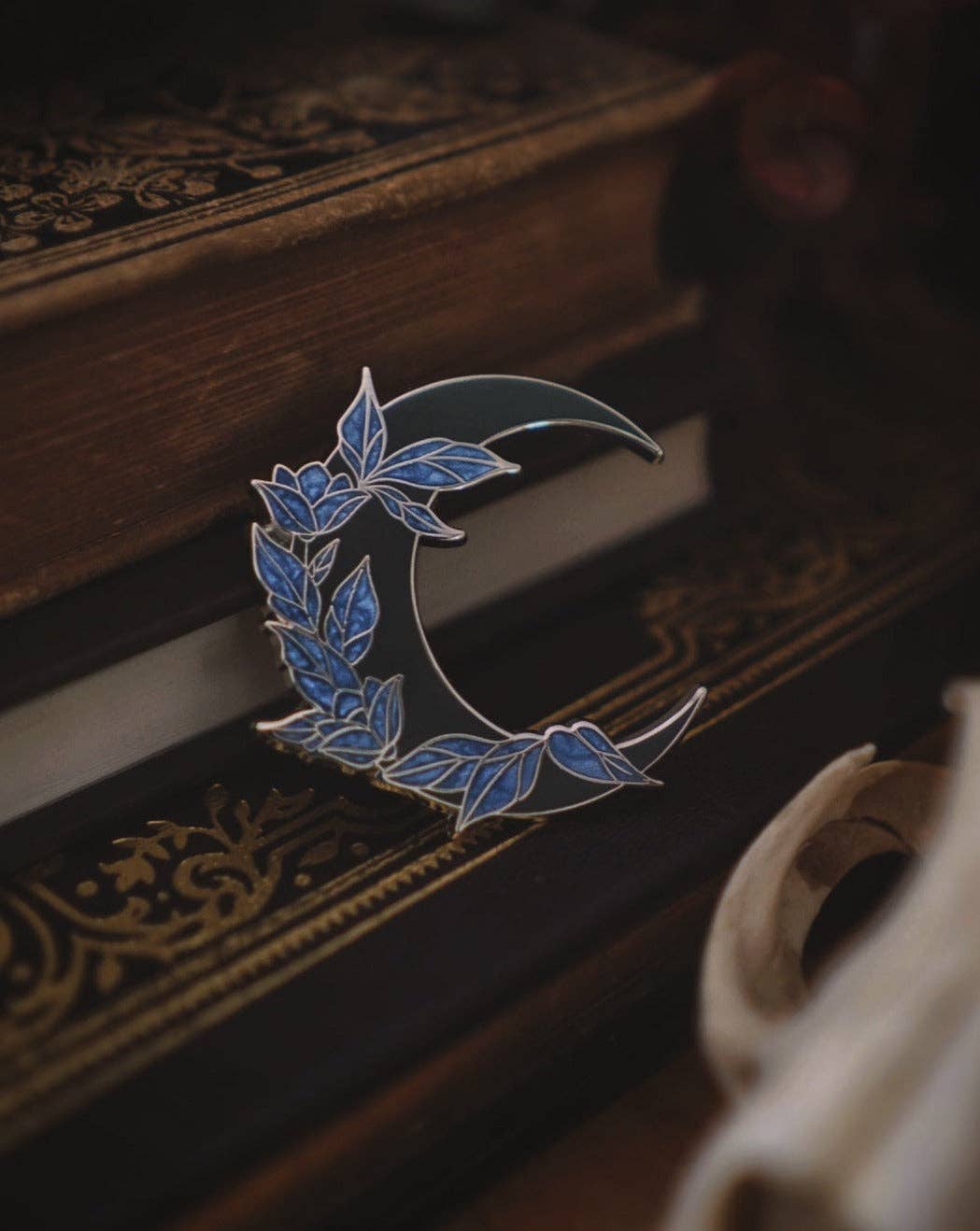 Lively Ghosts - Ethereal Moon Pin